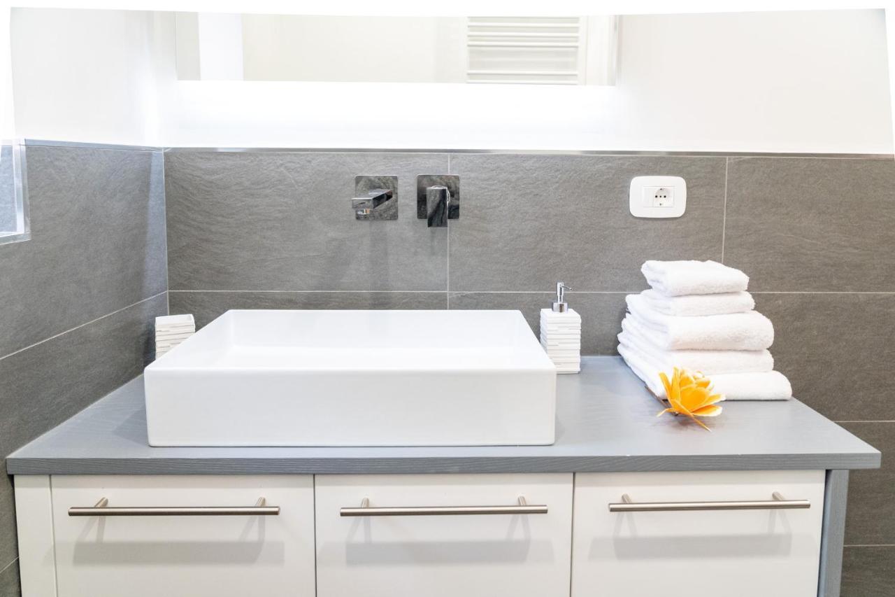 Colours Apartments & Rooms Sanremo Luaran gambar