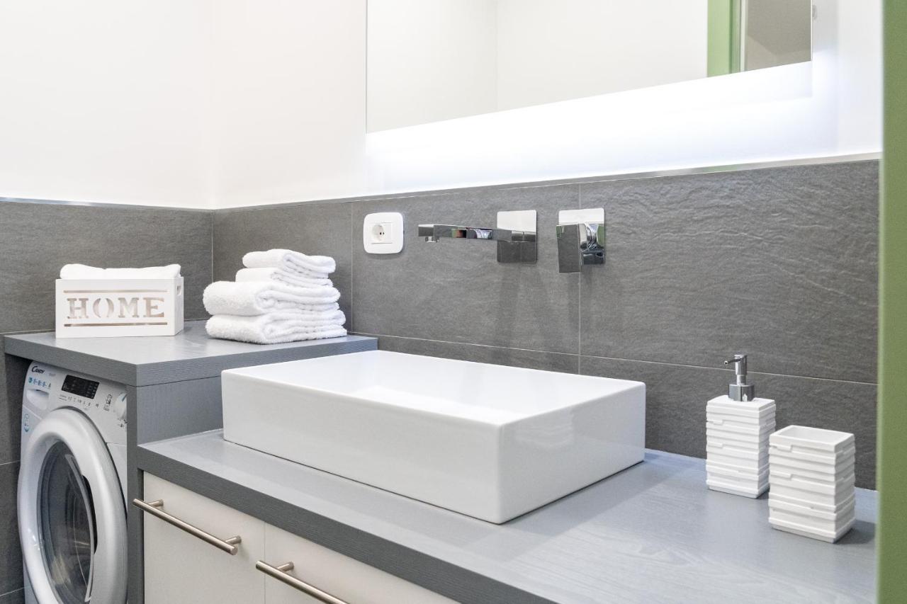 Colours Apartments & Rooms Sanremo Luaran gambar